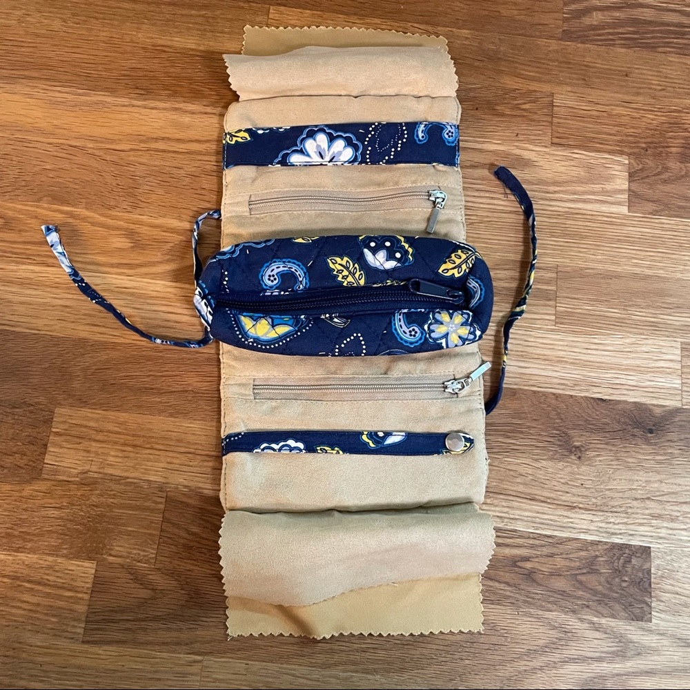 SOLD Vera Bradley Jewelry Roll - Picture 4 of 5